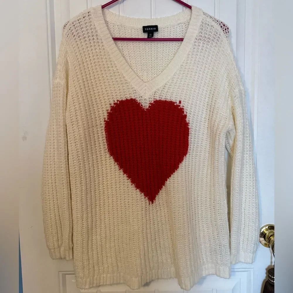 Torrid V-Neck Heart Sweater - Size 00